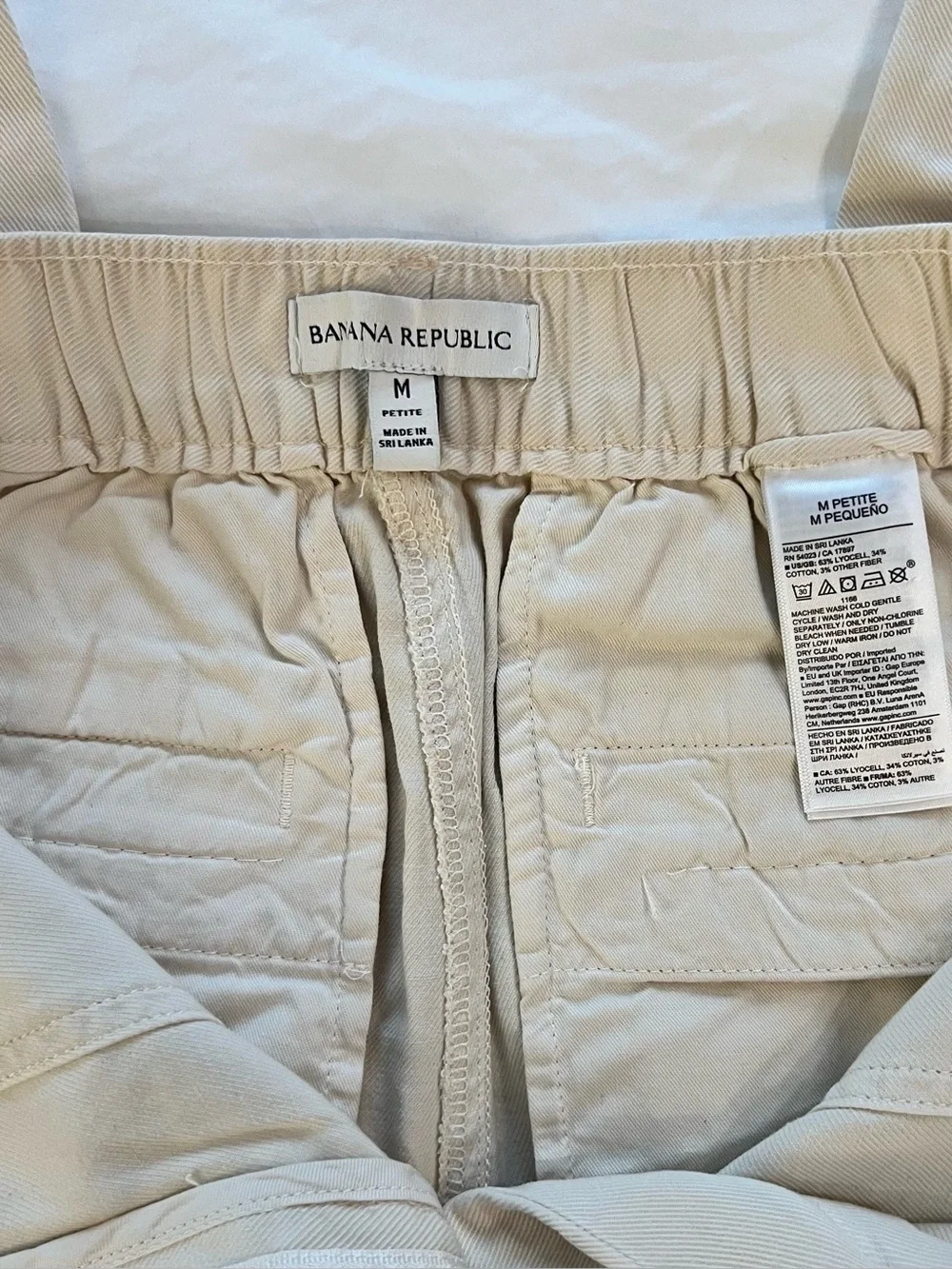Banana Republic Super Soft Soma Barrel Ankle Pants Beige Cream Sz Med Petite